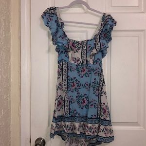 😸 Floral short dress